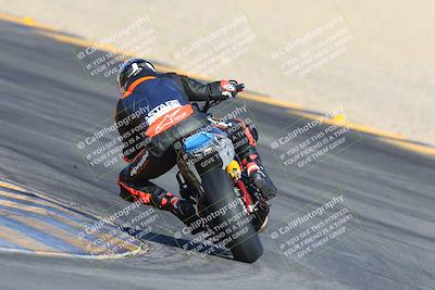 media/Dec-05-2024-Racers Edge (Thu) [[e102e0690b]]/3-B Group/Session 1 Turn 8 Backside/